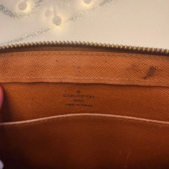 authentic Louis Vuitton Monogram Mens Clutch